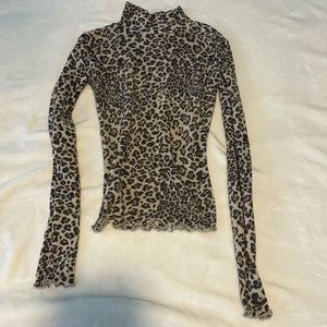 CHEETAH MOCK-NECK